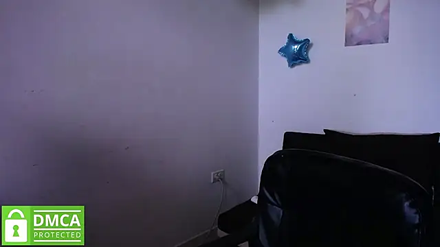 Snapshot of Mr_MrsCurie chatting on 01/29/25, 08:25 Mr MrsCurie online show from 01/29/25, 08:25