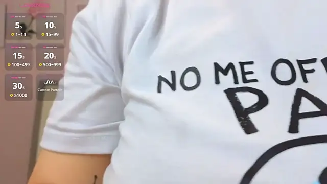 Snapshot of lucie_nicolls chatting on 12/24/24, 05:23 lucie nicolls online show from 12/24/24, 05:23