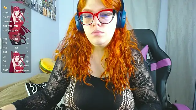 Snapshot of lucie_nicolls chatting on 03/11/25, 07:58 lucie nicolls online show from 03/11/25, 07:58