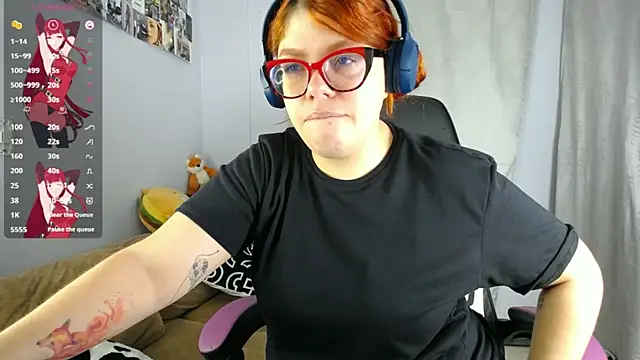 Snapshot of lucie_nicolls chatting on 03/14/25, 06:50 lucie nicolls online show from 03/14/25, 06:50