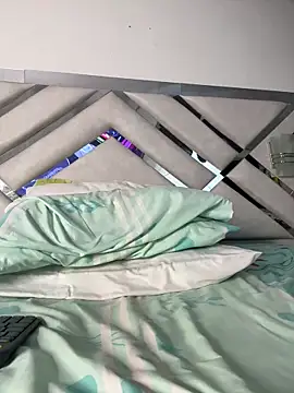 maybelline69 online show from 04/01/26, 10:05