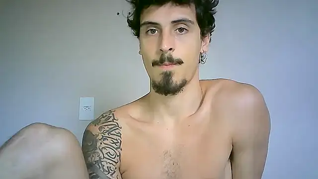 Snapshot of milkoffe chatting on 12/02/24, 04:42 milkoffe online show from 12/02/24, 04:42