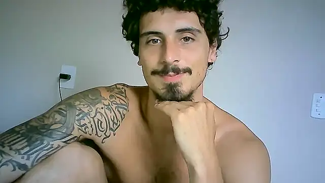 Snapshot of milkoffe chatting on 01/09/25, 04:17 milkoffe online show from 01/09/25, 04:17