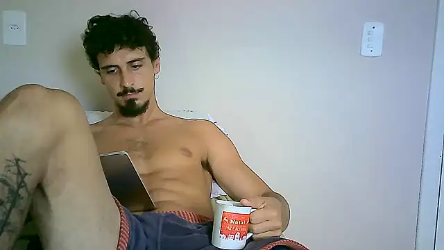 Snapshot of milkoffe chatting on 01/26/25, 03:36 milkoffe online show from 01/26/25, 03:36