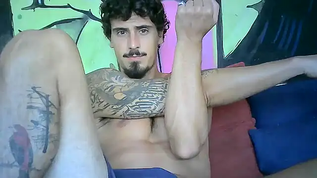 Snapshot of milkoffe chatting on 03/17/25, 01:29 milkoffe online show from 03/17/25, 01:29