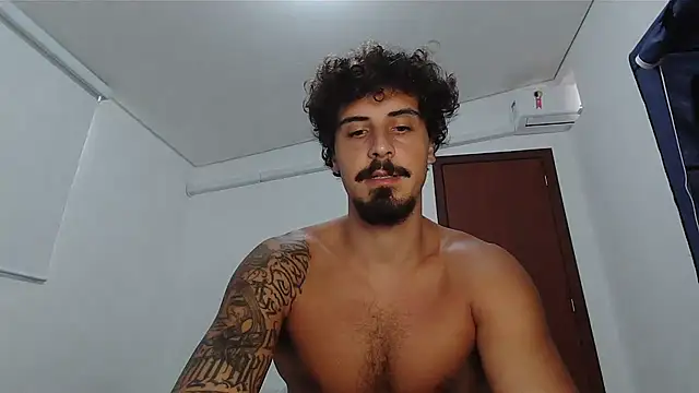 Snapshot of milkoffe chatting on 02/09/26, 11:25 milkoffe online show from 02/09/26, 11:25