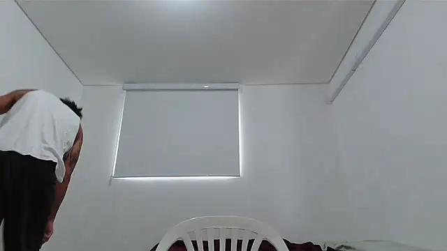 Snapshot of milkoffe chatting on 02/23/26, 03:09 milkoffe online show from 02/23/26, 03:09