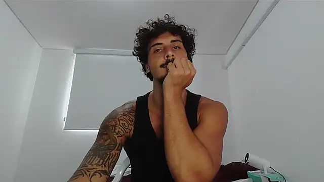 Snapshot of milkoffe chatting on 02/27/26, 03:12 milkoffe online show from 02/27/26, 03:12