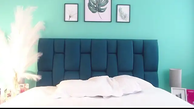 Snapshot of NicollColeman chatting on 03/04/25, 03:15 NicollColeman online show from 03/04/25, 03:15