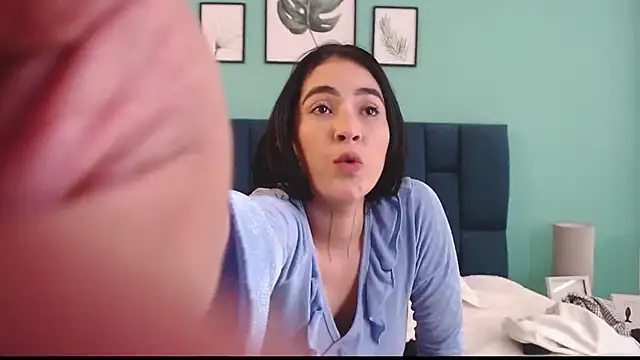 Snapshot of NicollColeman chatting on 03/13/25, 08:32 NicollColeman online show from 03/13/25, 08:32