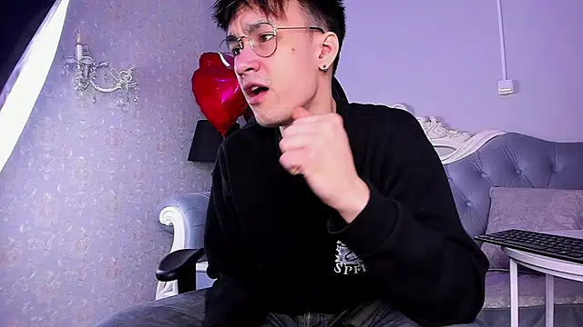 CalvinOwens online show from 02/09/25, 03:43