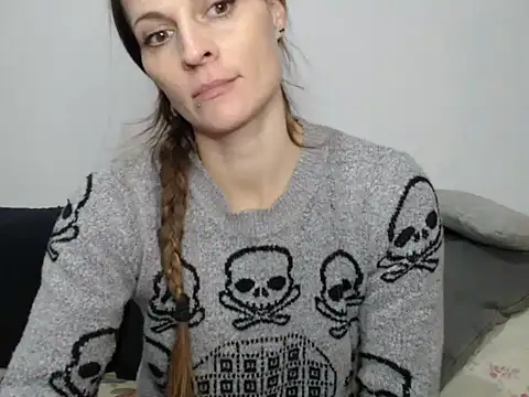 Snapshot of naikah714 chatting on 12/08/24, 04:18 naikah714 online show from 12/08/24, 04:18