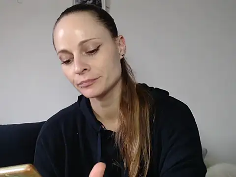 Snapshot of naikah714 chatting on 12/10/24, 12:49 naikah714 online show from 12/10/24, 12:49