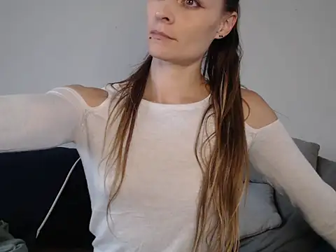 Snapshot of naikah714 chatting on 03/09/25, 12:20 naikah714 online show from 03/09/25, 12:20