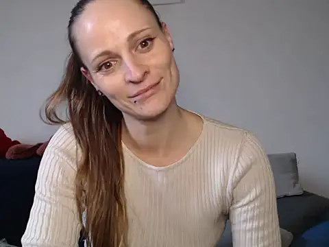 Snapshot of naikah714 chatting on 03/16/25, 05:07 naikah714 online show from 03/16/25, 05:07