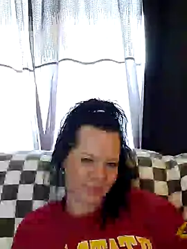 Snapshot of SidneyRaee chatting on 01/03/25, 08:11 SidneyRaee online show from 01/03/25, 08:11