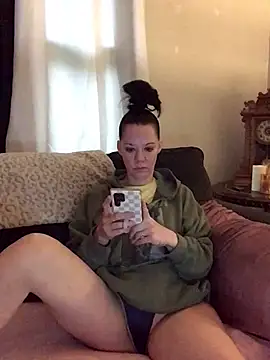 SidneyRaee online show from 04/30/26, 03:40