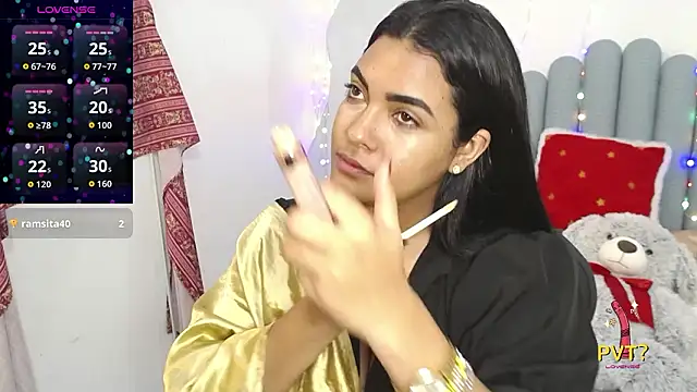 lakshmiraniii online show from 03/28/26, 10:26