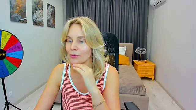 Sinty Devis online show from 03/22/25, 06:03