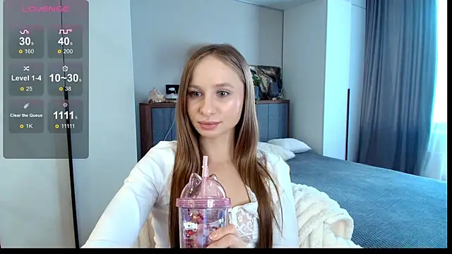 Mad1en online show from 10/26/25, 07:47