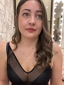 Snapshot of AnnaBri chatting on 03/18/25, 01:53 AnnaBri online show from 03/18/25, 01:53