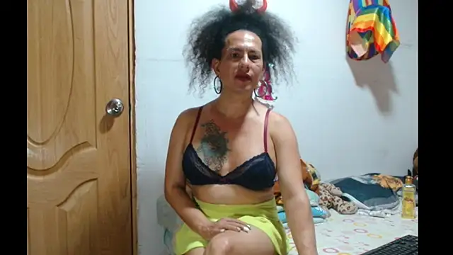 abbycrespa online show from 03/18/25, 09:53