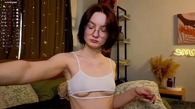 IdaValenti online show from 02/17/25, 04:09