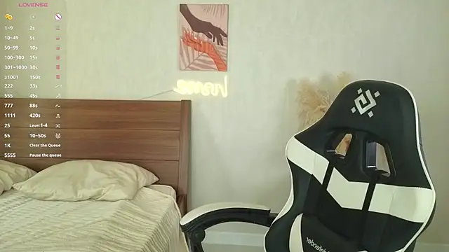 IdaValenti online show from 09/30/25, 01:10