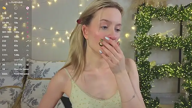 IdaValenti online show from 02/08/26, 11:08