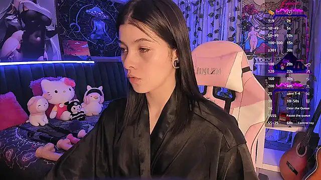 LanaKyutt online show from 12/03/24, 12:02