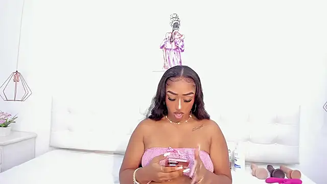 Snapshot of samanta_joness chatting on 12/04/24, 06:11 samanta joness online show from 12/04/24, 06:11