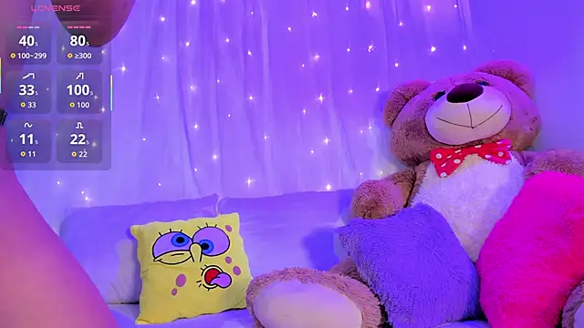 Snapshot of moll1e_ chatting on 11/08/25, 12:55 moll1e online show from 11/08/25, 12:55