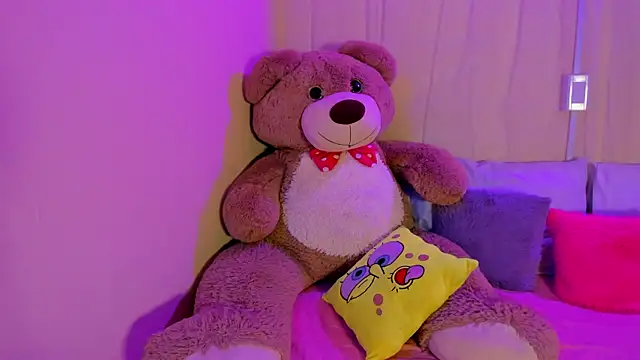 Snapshot of moll1e_ chatting on 12/04/25, 09:01 moll1e online show from 12/04/25, 09:01