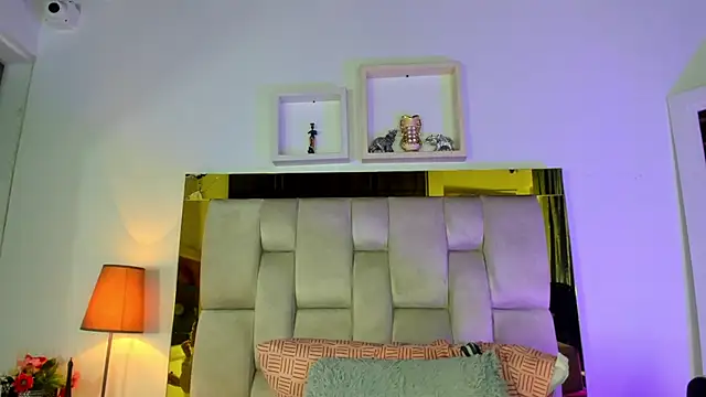 emmy r online show from 03/12/25, 12:04