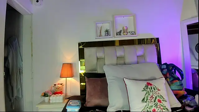 emmy r online show from 01/07/26, 12:07