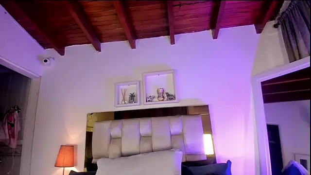 emmy r online show from 04/01/26, 12:06