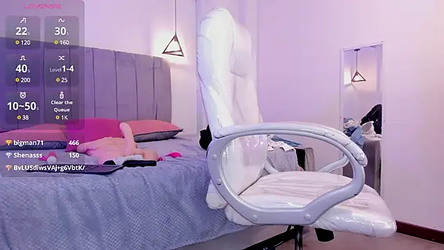 lady nylon  online show from 02/22/25, 06:19