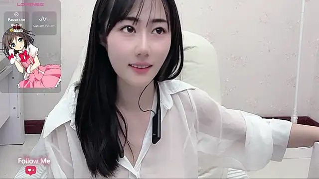 Snapshot of qiqi-- chatting on 12/11/24, 02:00 qiqi-- online show from 12/11/24, 02:00