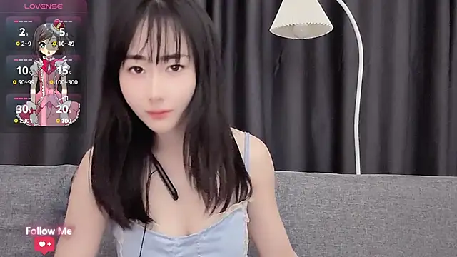 Snapshot of qiqi-- chatting on 12/13/24, 02:38 qiqi-- online show from 12/13/24, 02:38