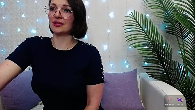Camelia Lillie online show from 05/15/26, 11:34