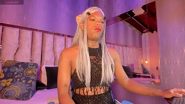 Snapshot of ari_monet chatting on 02/01/25, 11:54 ari monet online show from 02/01/25, 11:54