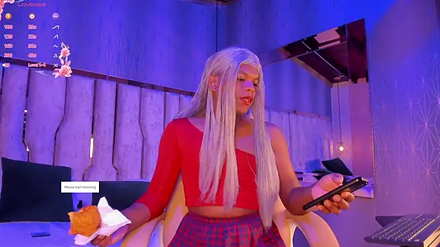 Snapshot of ari_monet chatting on 02/25/25, 11:41 ari monet online show from 02/25/25, 11:41