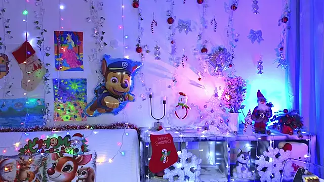 Snapshot of ImBonBon chatting on 12/19/24, 10:00 ImBonBon online show from 12/19/24, 10:00