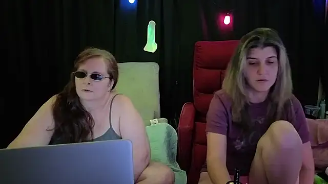 Sexy Mama-69 online show from 10/09/25, 04:27