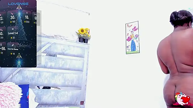 Snapshot of RoxannaBlanche chatting on 12/21/24, 11:01 RoxannaBlanche online show from 12/21/24, 11:01