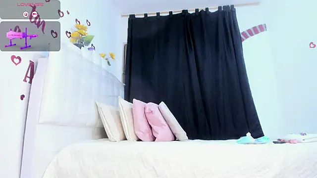 RoxannaBlanche online show from 06/22/26, 11:07