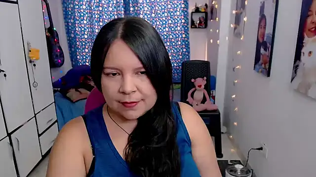 Snapshot of claryssa_ chatting on 10/13/25, 07:36 claryssa online show from 10/13/25, 07:36