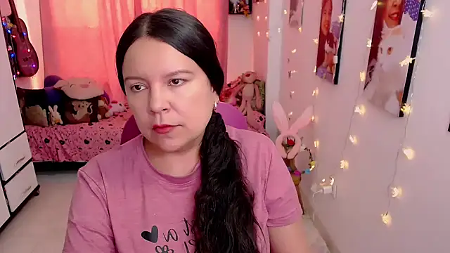 claryssa  online show from 04/08/26, 07:47