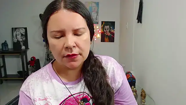 claryssa  online show from 05/28/26, 06:43