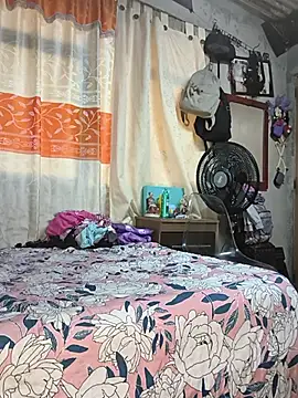 Horny kaylee online show from 07/14/26, 10:48